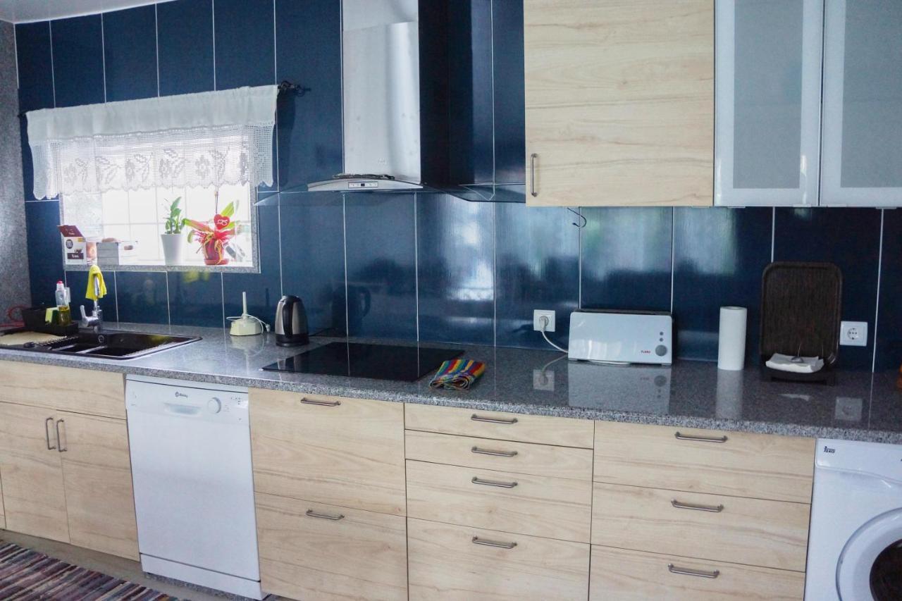 Casinha Bonecas - Casa Com Piscina Privada