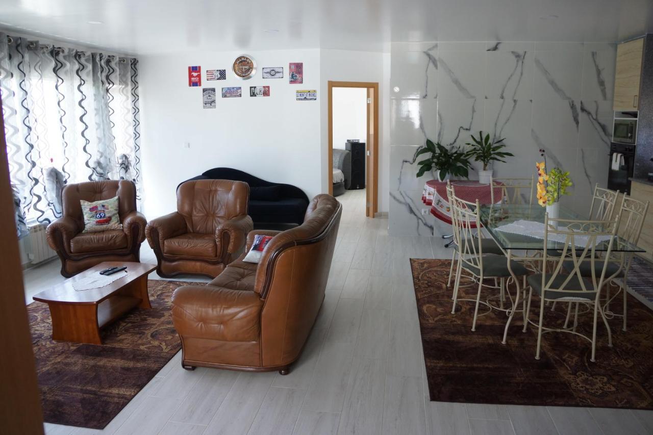 Casinha Bonecas - Casa Com Piscina Privada *